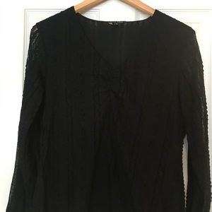 Black Anne Klein top with lace sleeves